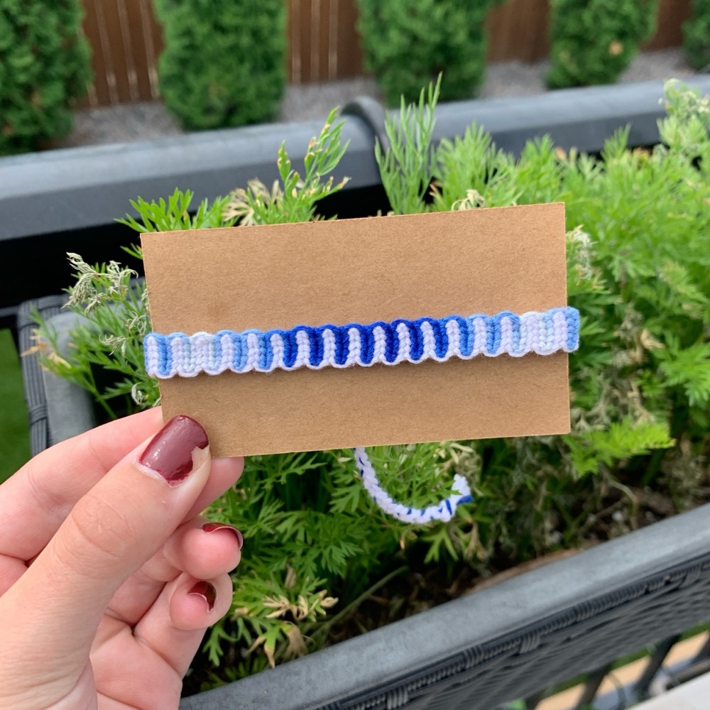 Ombre Blue and White Vertical Wave Bracelet